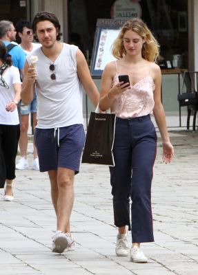 Cliquer pour voir l'image en taille réelle
==============
0032.jpg 0032.jpg